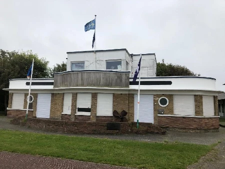 Sea Scoutsbasis Weststroombank — buitenkant